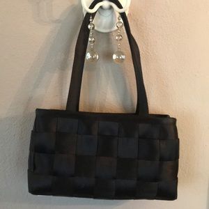 Harvey Seatbelt Bag 14 x 12